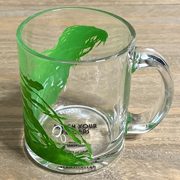 Fantastic Beasts Kelpie 12 oz Glass Mug Wizarding World Harry Potter NWOB EC HTF - Picture 1 of 6